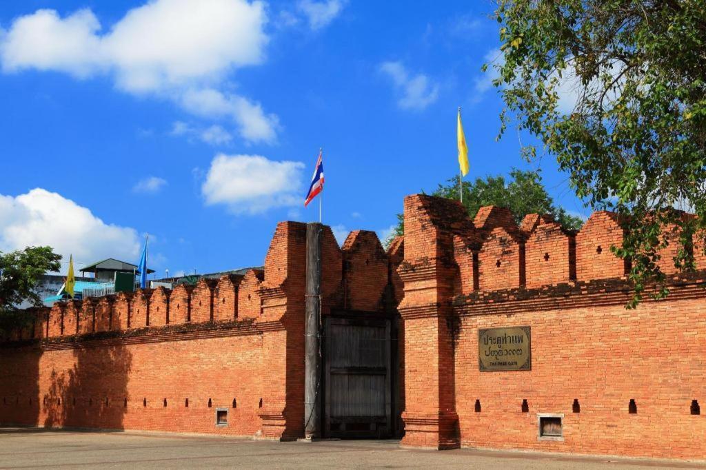 Oyo 75356 Thipsiri Lodge Chiang Mai Ngoại thất bức ảnh