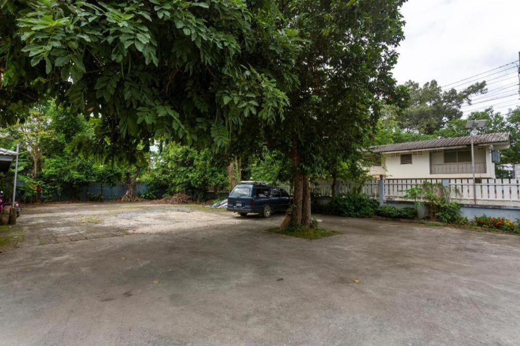 Oyo 75356 Thipsiri Lodge Chiang Mai Ngoại thất bức ảnh
