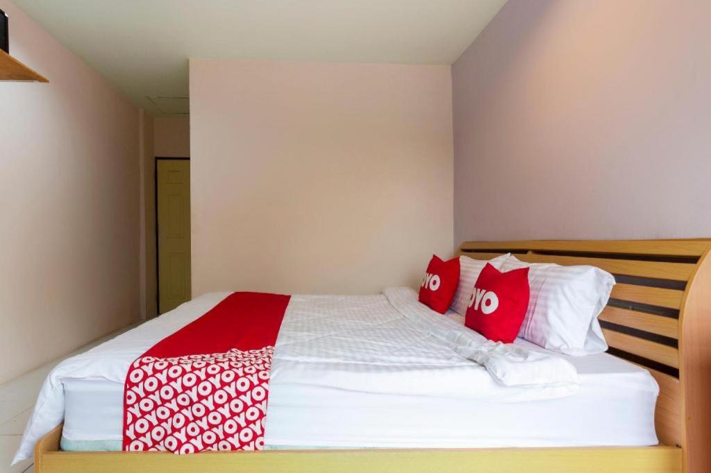 Oyo 75356 Thipsiri Lodge Chiang Mai Ngoại thất bức ảnh