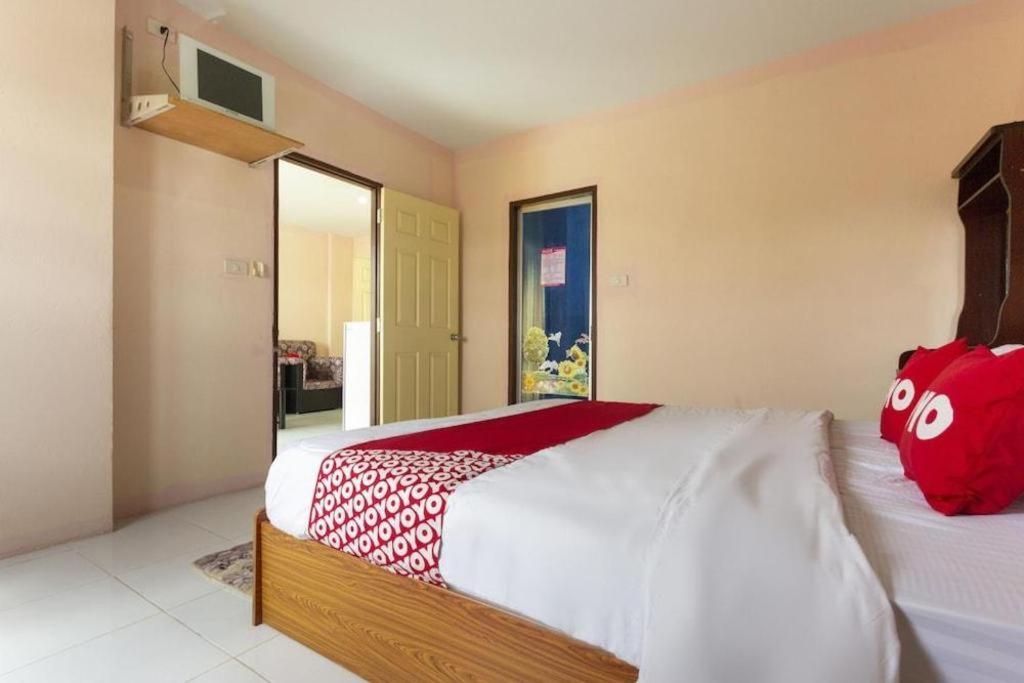 Oyo 75356 Thipsiri Lodge Chiang Mai Ngoại thất bức ảnh
