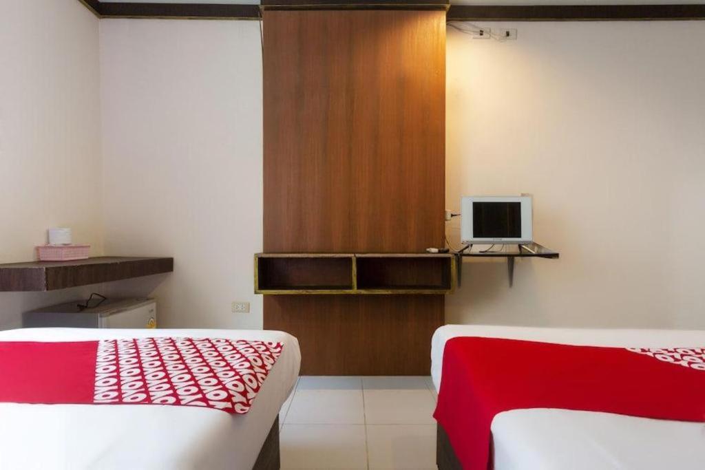 Oyo 75356 Thipsiri Lodge Chiang Mai Ngoại thất bức ảnh